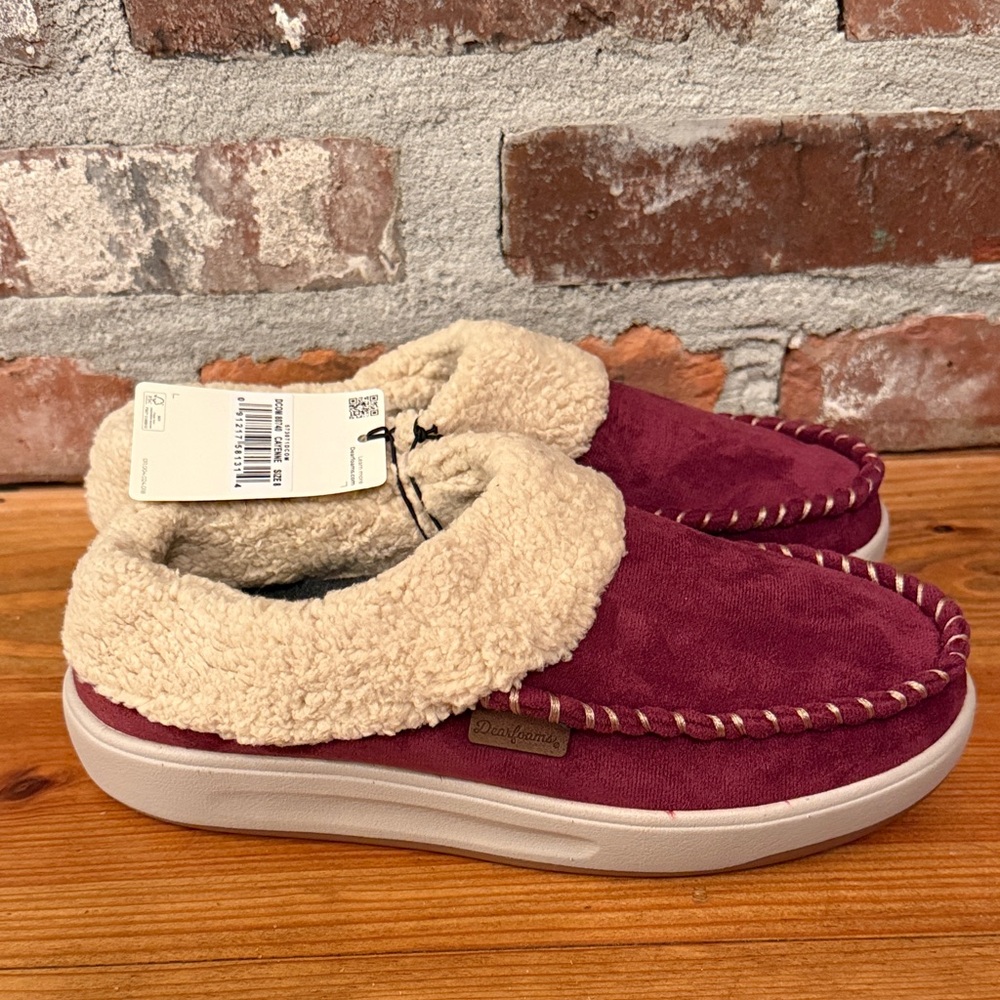 Dearfoams Burgundy Slippers with Plush Cream Lining